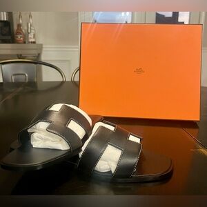 Hermes Black and White Sandals